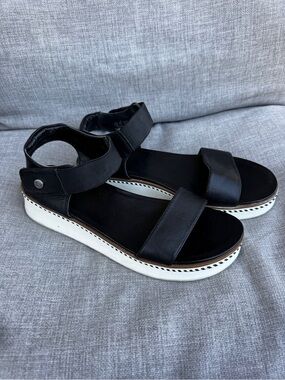 Franco Sarto Elmo Black Leather Ankle Strap Platform Sandals - Women's 9.5M